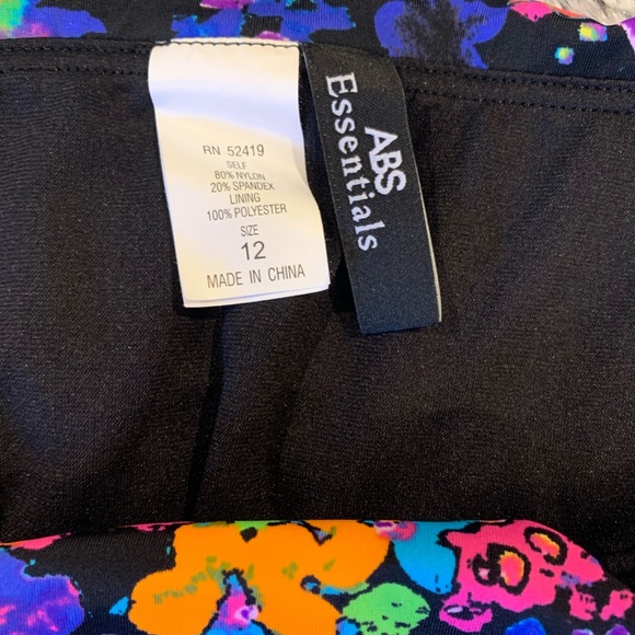 Women’s ABS Essentials Swimsuit Set ( Size 12 ) - Picture 3 of 4